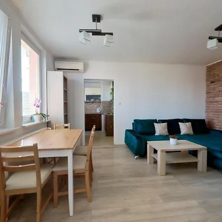 Appartement Air Conditioned, 2 Apartment, New City