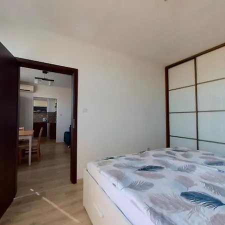 Air Conditioned, 2 Apartment, New City 布拉迪斯拉发